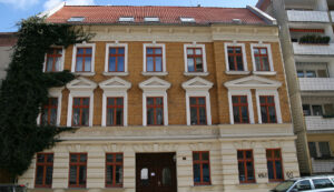 Kernsanierung Mehrfamilienhaus mit Klinkerfassade